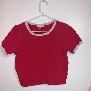 Red/Black crop tops🤍both